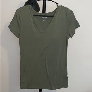 Green v-neck size: M